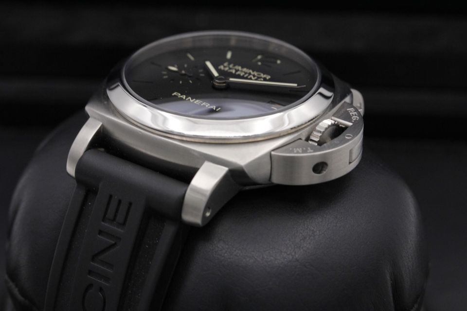 Panerai Luminor Marina PAM00392 Image 2